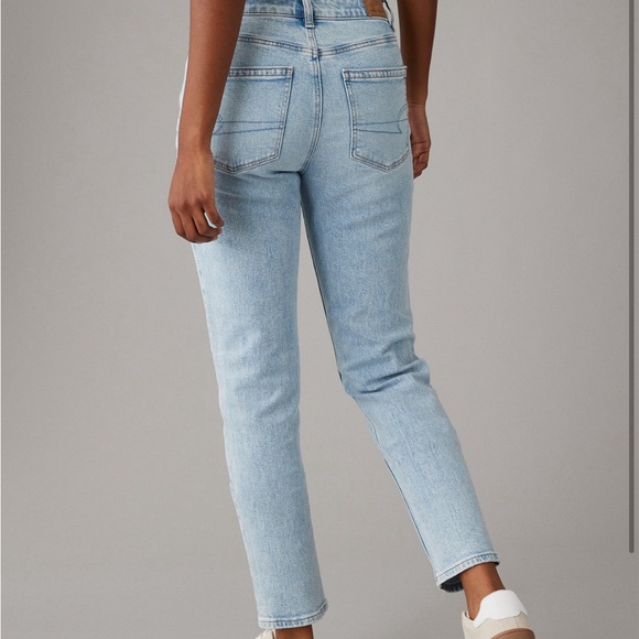 American Eagle - Strigid Mom Jean - Picture 4 of 12